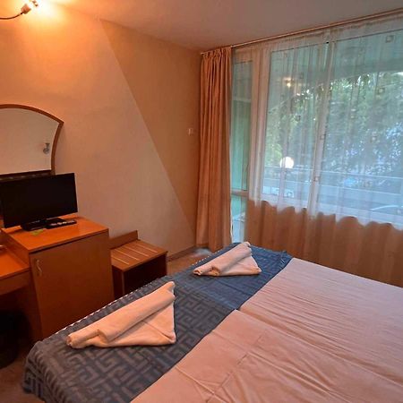 Хотел Диамант Hotel Diamond บัลชิค ภายนอก รูปภาพ