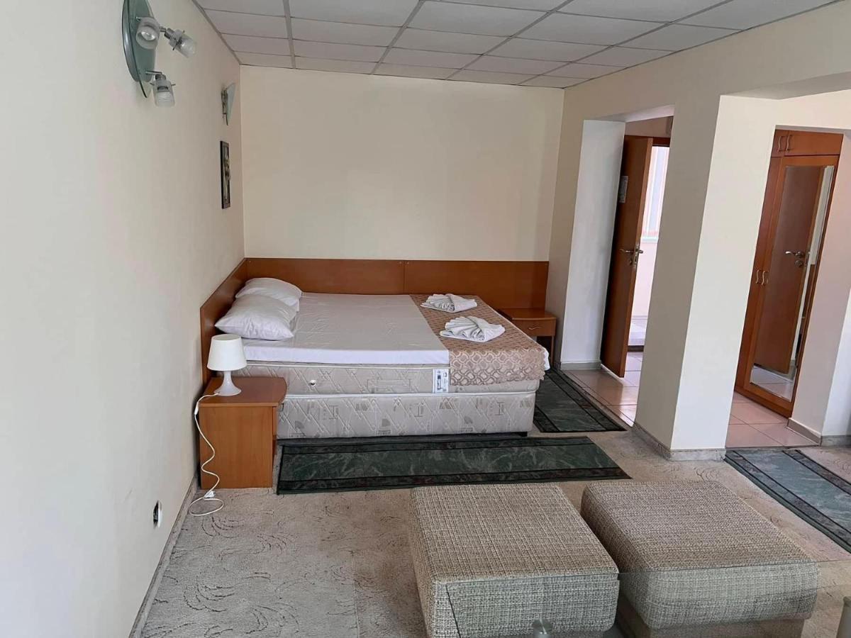 Хотел Диамант Hotel Diamond บัลชิค ภายนอก รูปภาพ